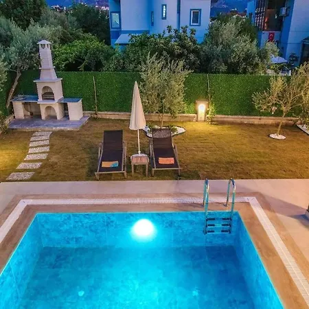 Luxury In The Center Of - Ezel Hanim Villa *