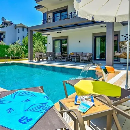 Luxury In The Center Of - Ezel Hanim Villa *