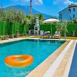 Villa Luxury In The Center Of - Ezel Hanim *