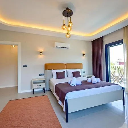 Luxury In The Center Of - Ezel Hanim Villa