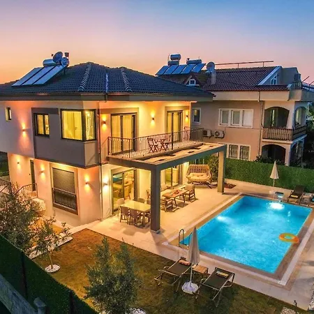 Villa Luxury In The Center Of - Ezel Hanim *
