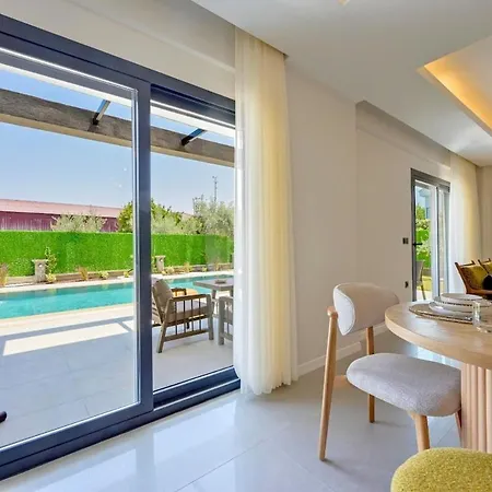 Luxury In The Center Of - Ezel Hanim Villa *