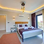 Luxury In The Center Of - Ezel Hanim Villa
