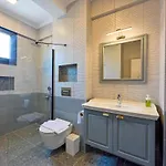 Villa Luxury In The Center Of - Ezel Hanim