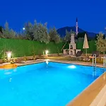 Luxury In The Center Of - Ezel Hanim Villa
