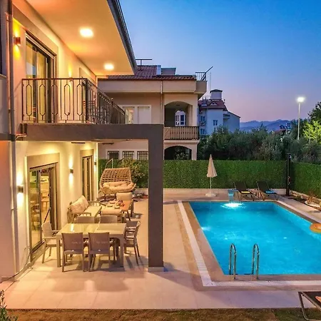 Villa Luxury In The Center Of - Ezel Hanim *