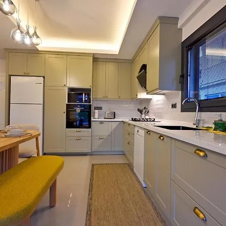 Luxury In The Center Of - Ezel Hanim * Φετιγιέ