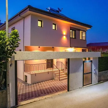 Luxury In The Center Of - Ezel Hanim Vilă Fethiye
