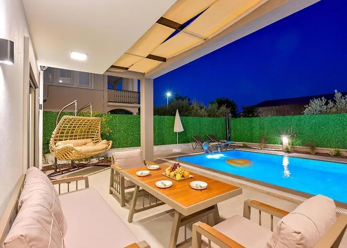 Luxury In The Center Of - Ezel Hanim