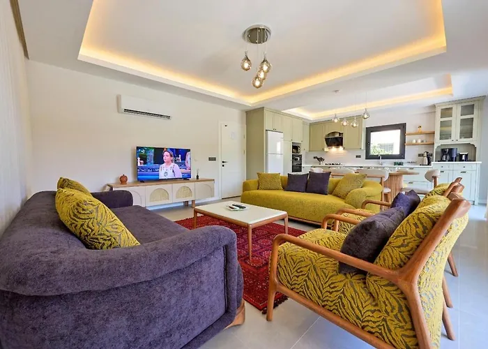 Villa Luxury In The Center Of - Ezel Hanim