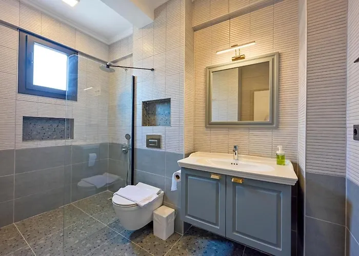 Villa Luxury In The Center Of - Ezel Hanim