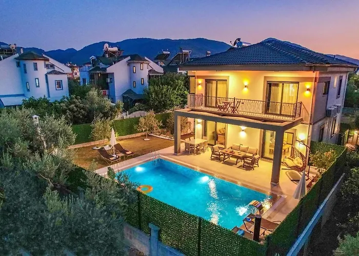 Villa Luxury In The Center Of - Ezel Hanim